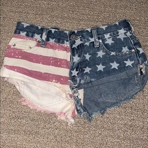 Bullhead American flag shorts